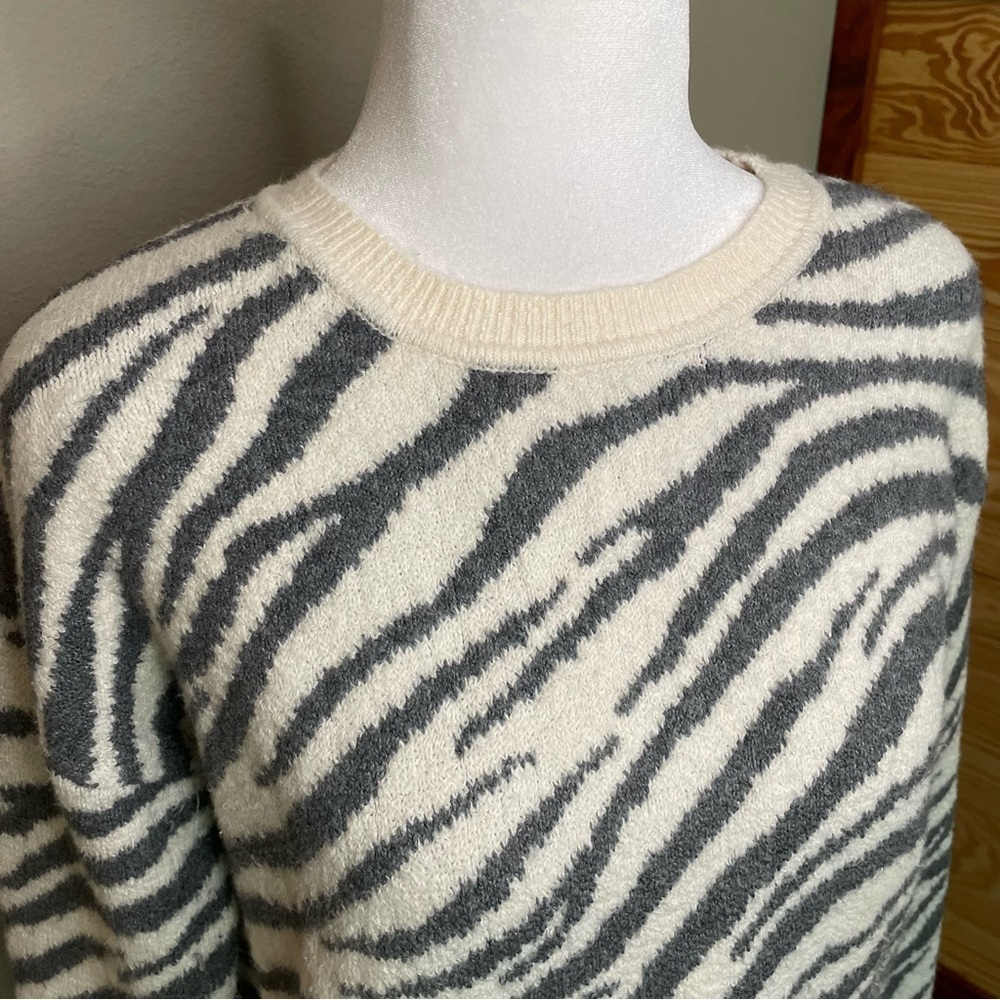 Yet Again Zebra Print Long Sleeve Fuzzy Crewneck … - image 4